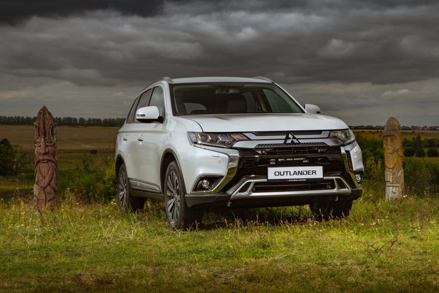  Mitsubishi Outlander 2018 года  (CIS) (фото 35 из 41)